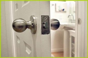 Expert Locksmith Services Phoenix, AZ 480-612-9226 Expert Locksmith Services Phoenix, AZ 480-612-9226 - 14-unlock-door