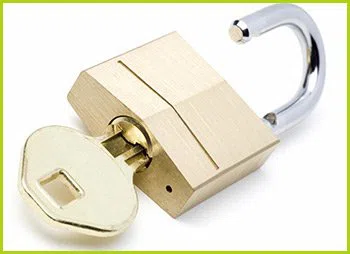 Expert Locksmith Services Phoenix, AZ 480-612-9226 Expert Locksmith Services Phoenix, AZ 480-612-9226 - 2-lock-key